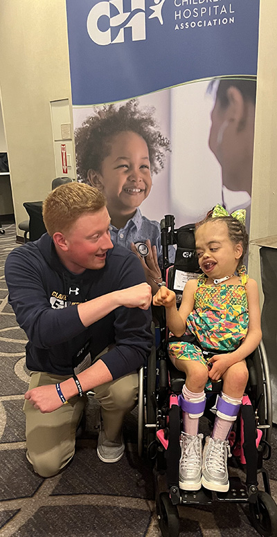 Vince  Phoenix fist bump2