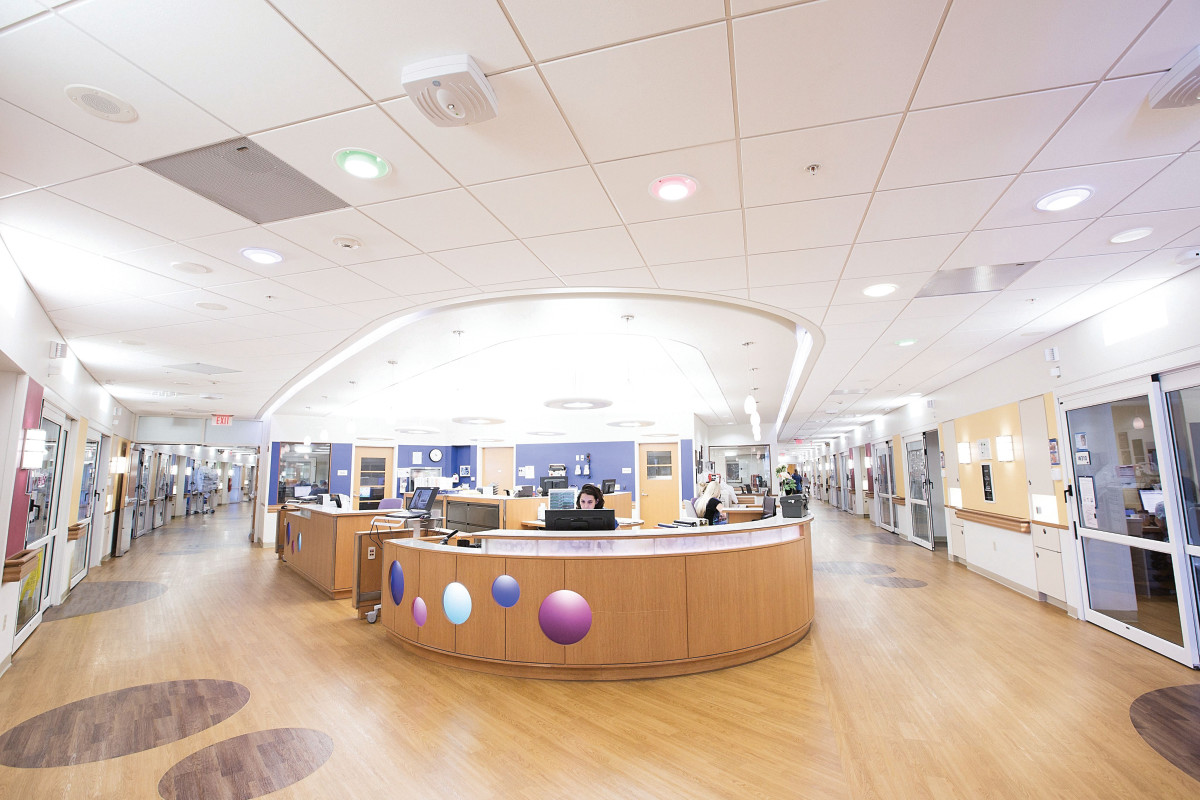 Photo of the front desk in the Children's Wisconsin Cardiac Intensive Care Unit (CICU)