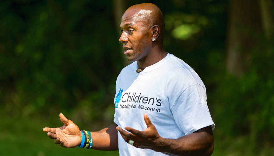 Driven to Better Health campaign names winner, 4 finalists for Donald Driver  visit