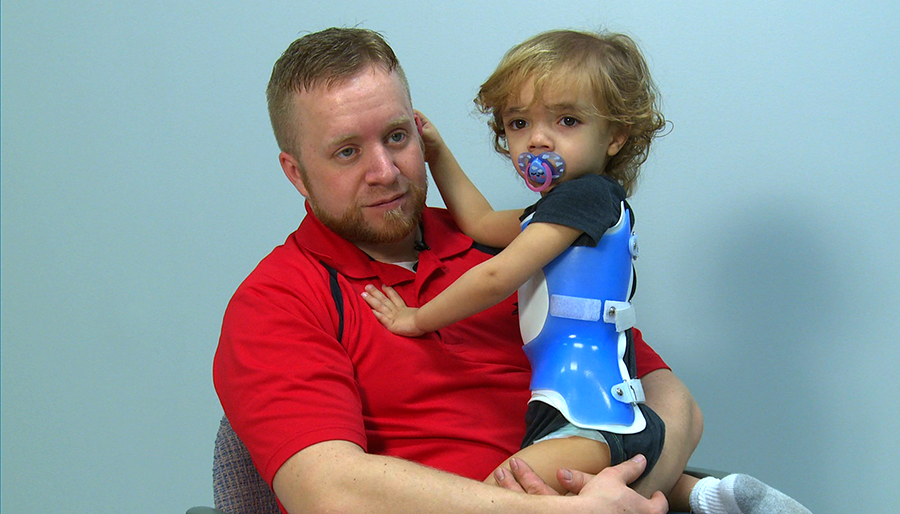 Children's Wisconsin doctor pioneering 3D printed braces for early