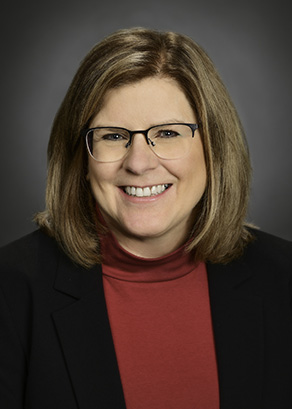 Lynn R Calaway