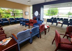 A waiting room photo of Children's Wisconsin Surgicenter located in Milwaukee.